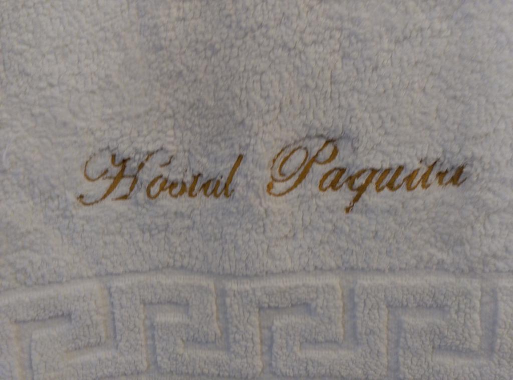 Hostal Paquita Madrid Luaran gambar